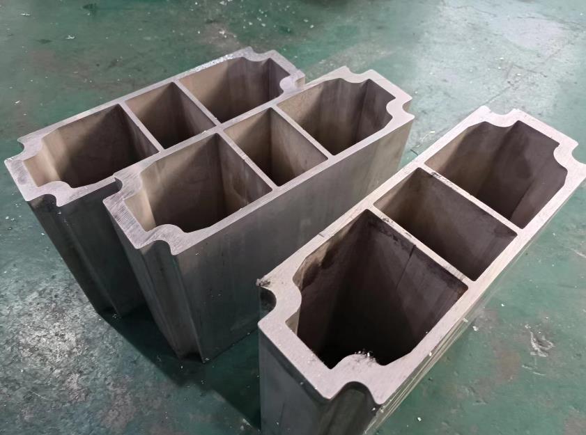 角度鋸切割的客戶(hù)材料 角度鋸切割的客戶(hù)材料